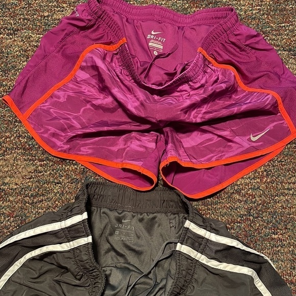 Lot Of 2 Nike DRI-FIT RUNNING SHORTS Built In Brief Small - Picture 2 of 4